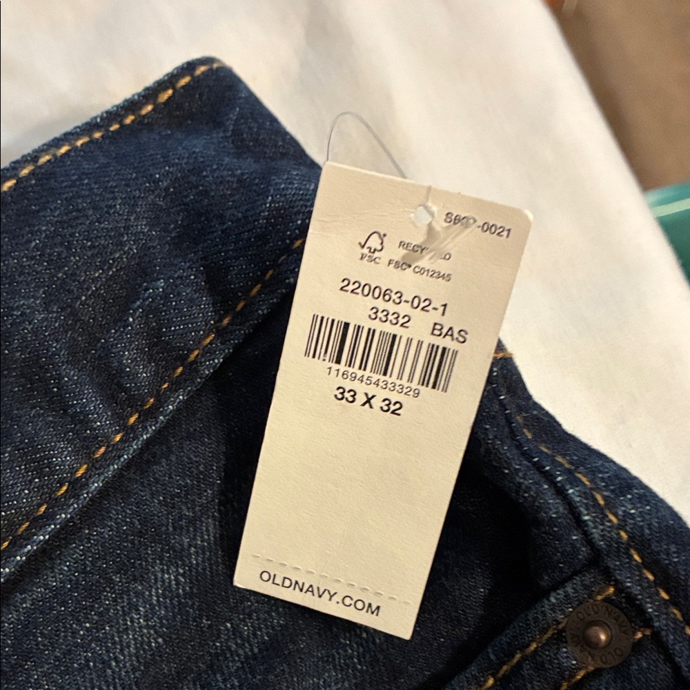 Old Navy Men's Deep Indigo Slim Jeans - Picture 2 of 2